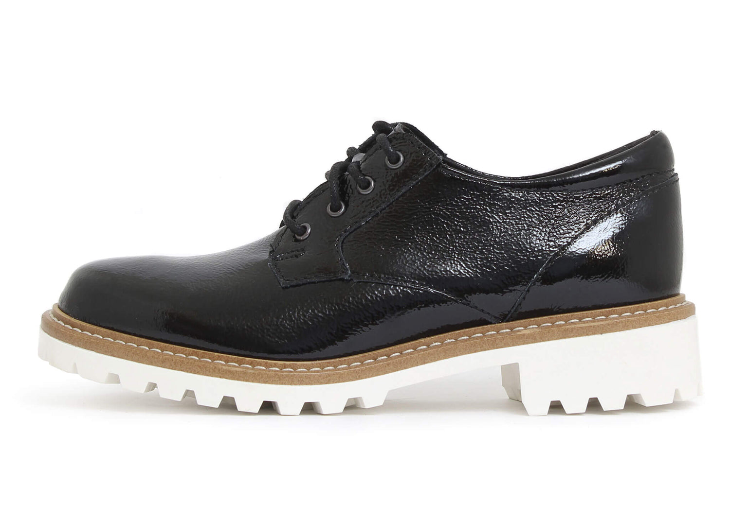 Les chaussures lacées Martino combinent confort et style, en plus d'offrir un ajustement parfait.